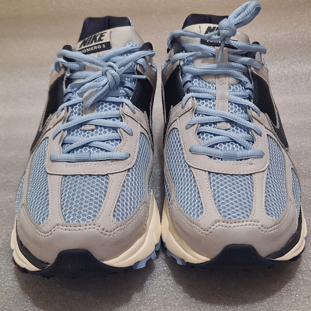 Nike Zoom Vomero 5 - Picture 2 of 6